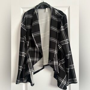 MINEFREE | Draped Open Front Lightweight Blazer | Black and White | 3XL
